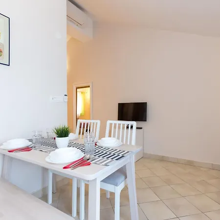 Tamaris B Direkt Am Wasser By Interhome Apartament