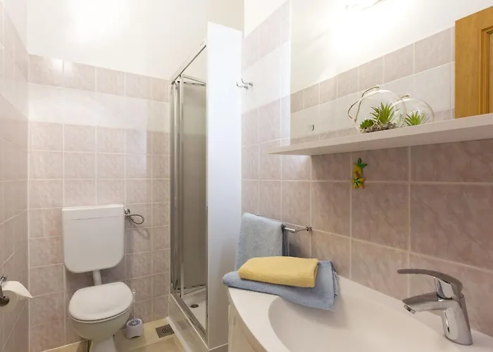 Tamaris B Direkt Am Wasser By Interhome Čižići